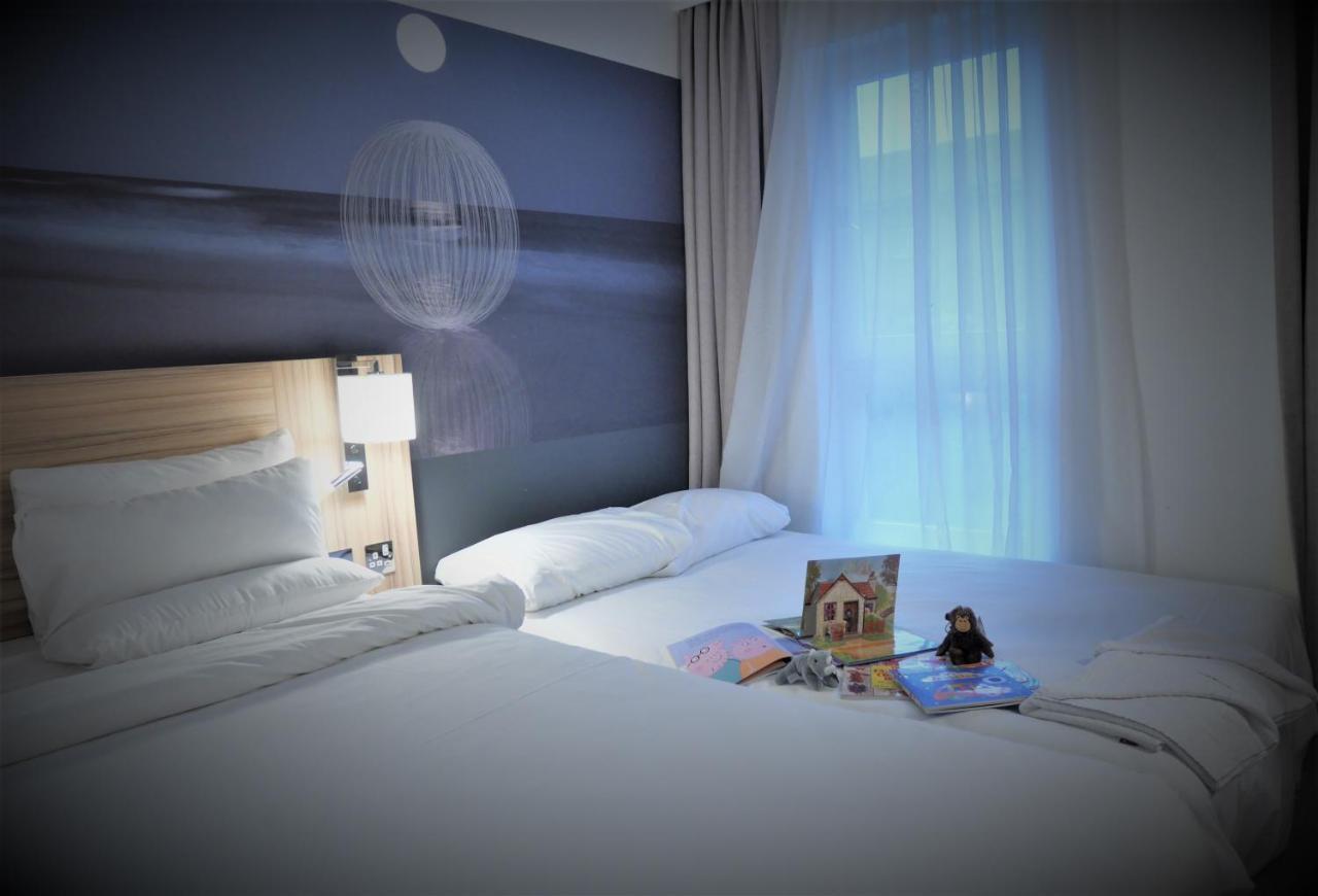 Novotel London Stansted Airport Stansted Mountfitchet Exterior foto